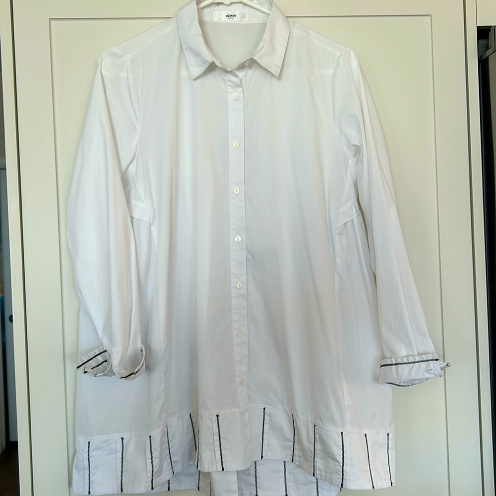 Uchuu white collared blouse size 1 (small)